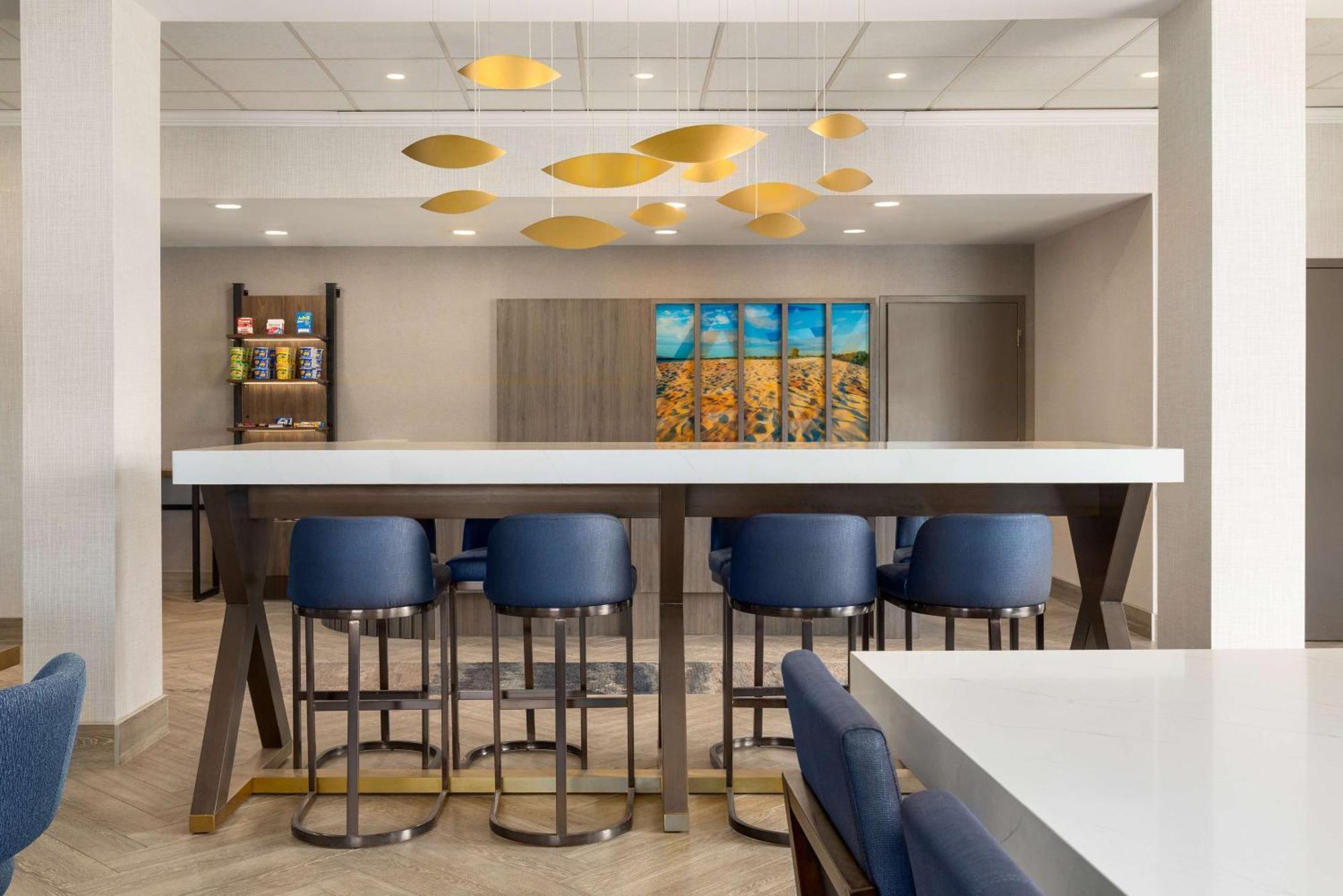 Hampton Inn By Hilton Napanee Greater Napanee Екстериор снимка